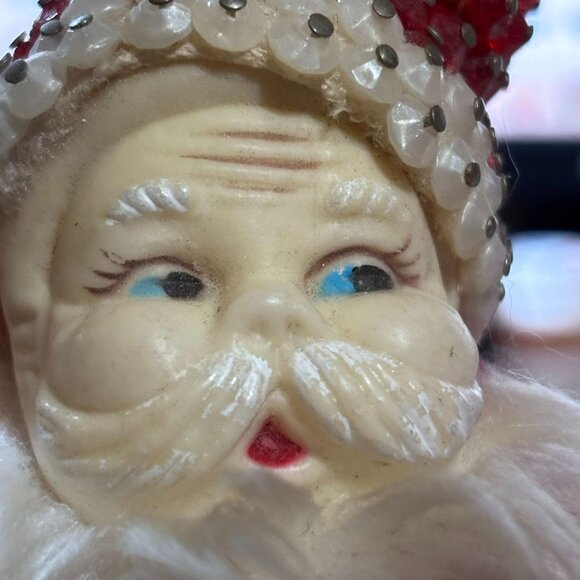 Vintage Beaded Santa & Mrs Claus Figurines – Hand-Pinned Sequins, Flocked Bases, - Picture 9 of 16